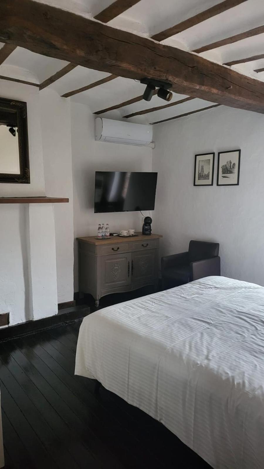 De Pelgrim Hotel Tongeren Bagian luar foto