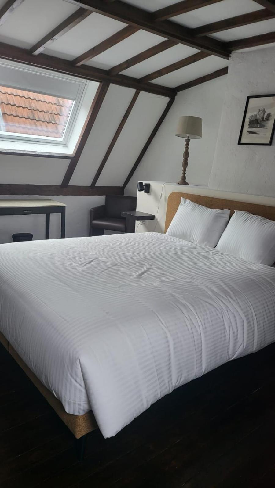 De Pelgrim Hotel Tongeren Bagian luar foto