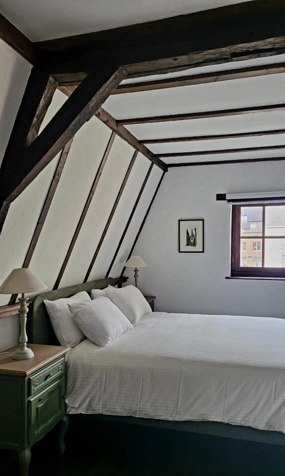 De Pelgrim Hotel Tongeren Bagian luar foto
