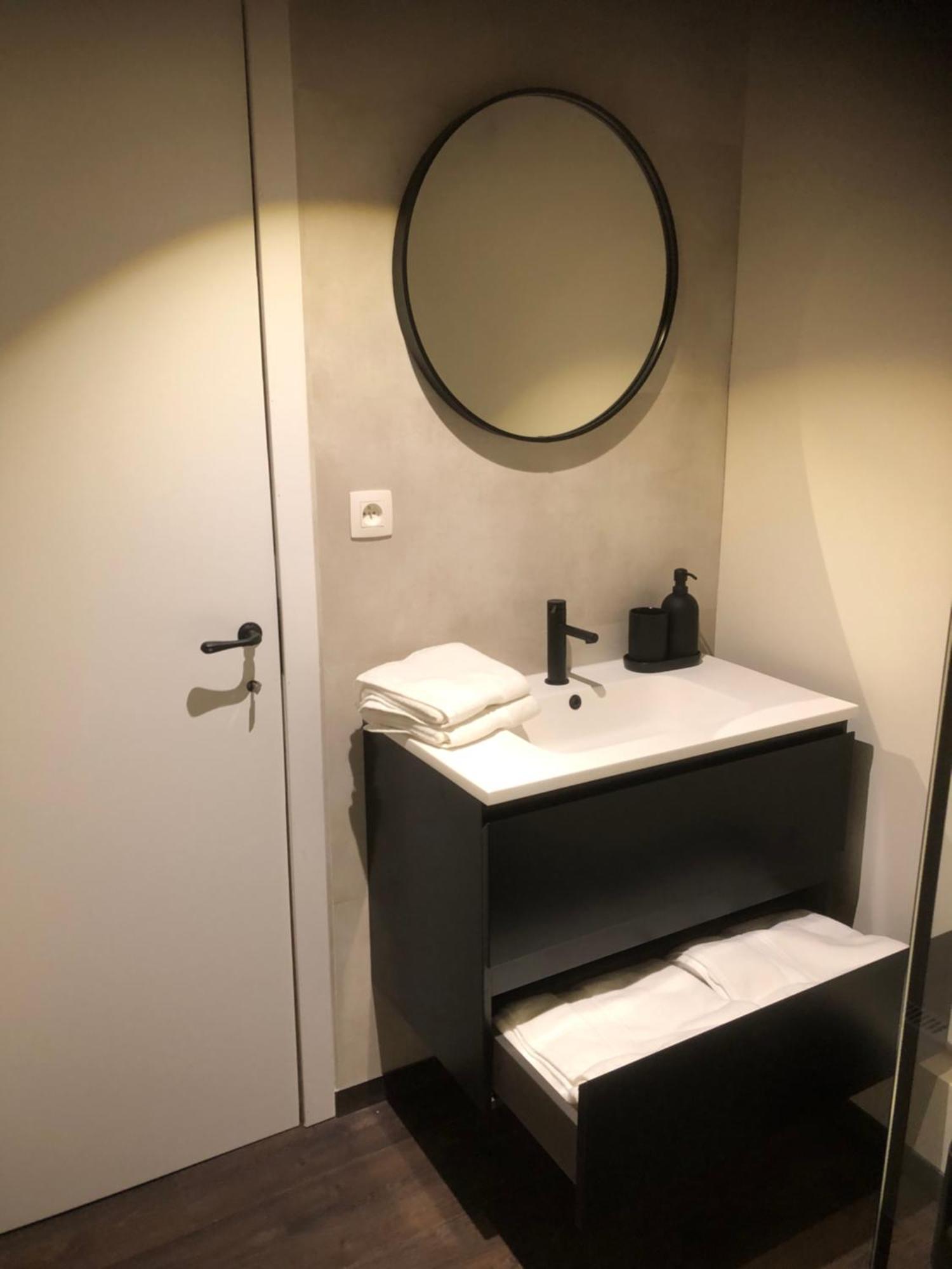 De Pelgrim Hotel Tongeren Bagian luar foto
